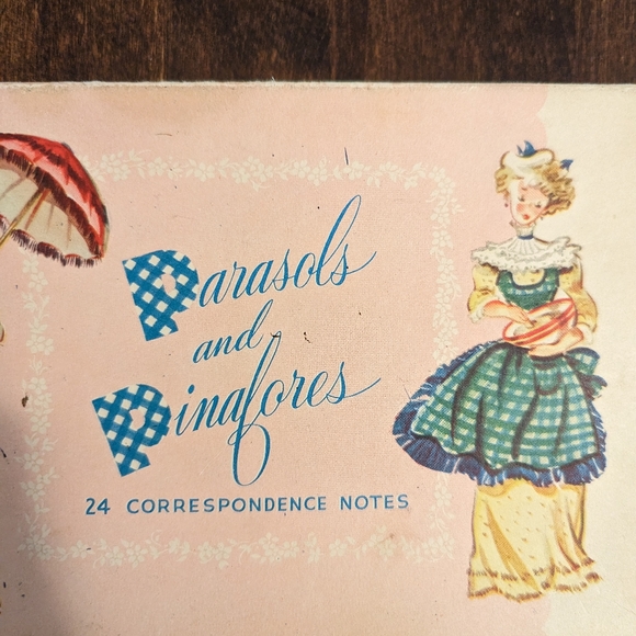 Parasols and Pinafores vintage cardboard box - Picture 2 of 6